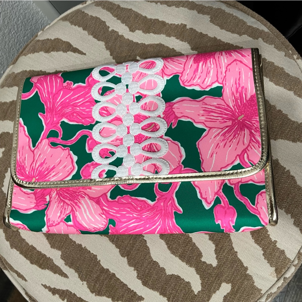 Lilly Pulitzer clutch new!